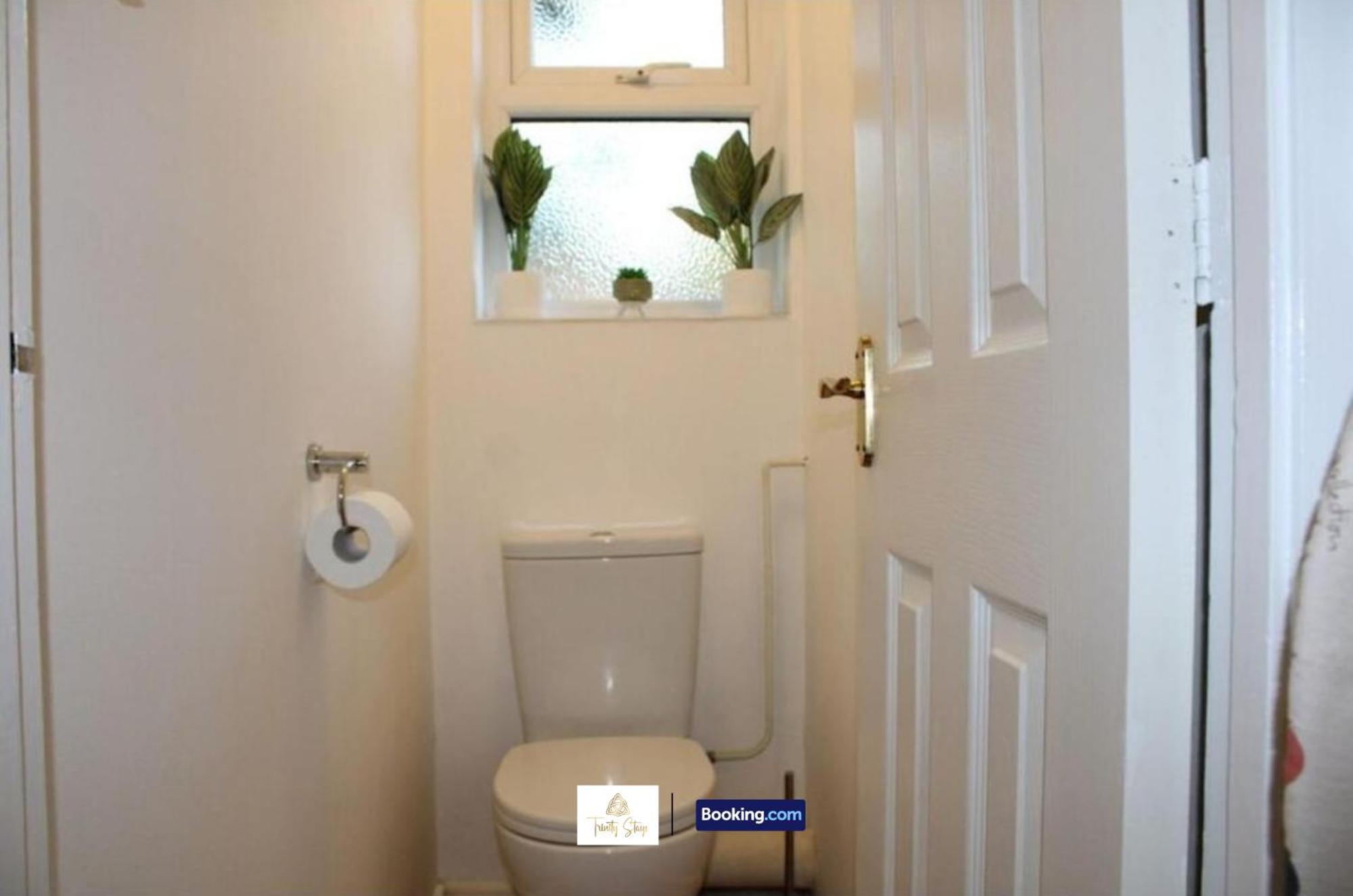 4 Bedroom House With Parking Near City Centre By Trinity Stays Short Lets & Serviced Accommodation Cambridge Esterno foto