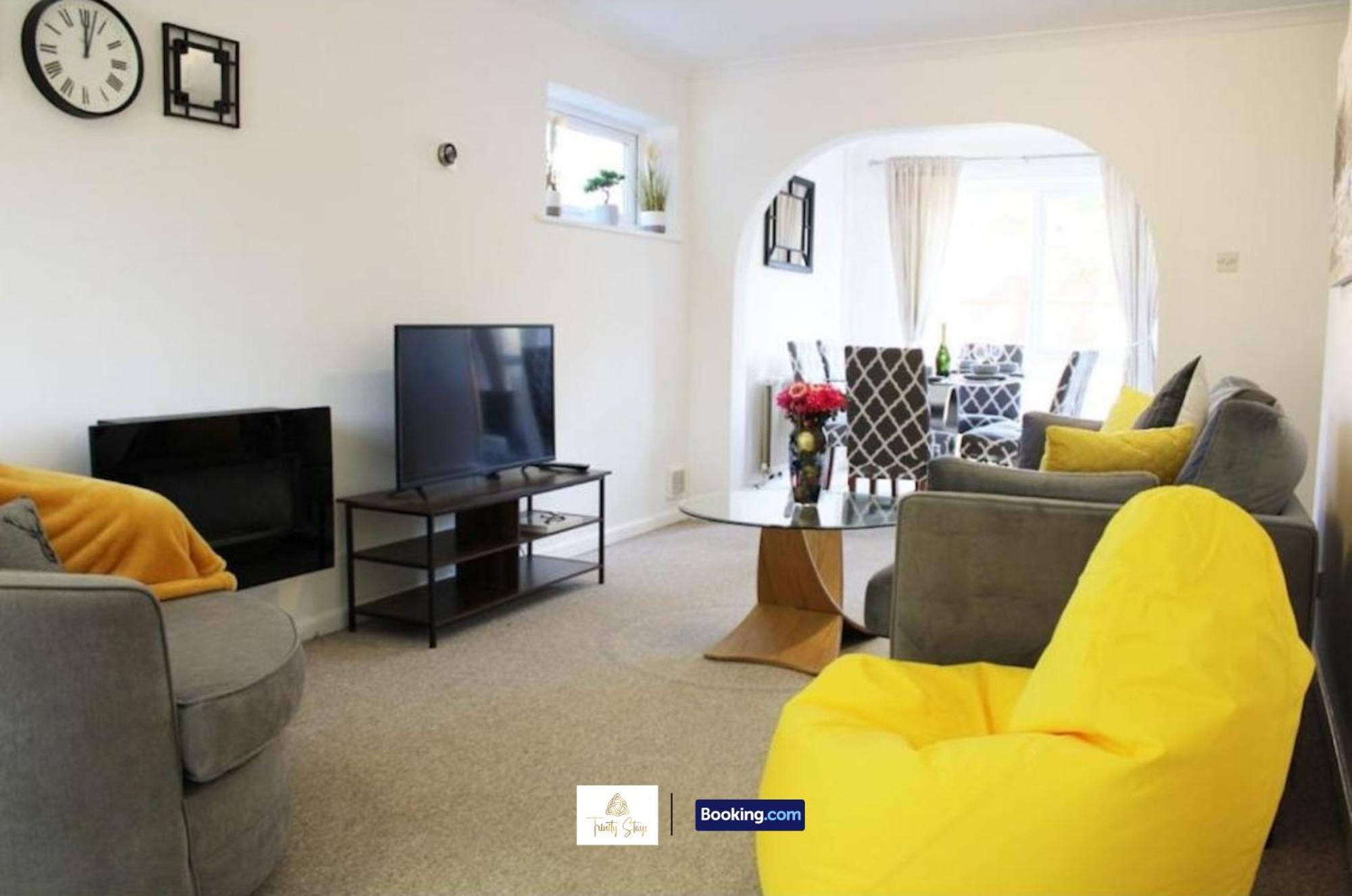 4 Bedroom House With Parking Near City Centre By Trinity Stays Short Lets & Serviced Accommodation Cambridge Esterno foto